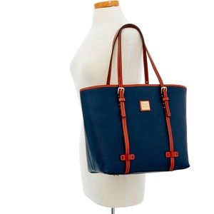 D&B East West Shopper👜